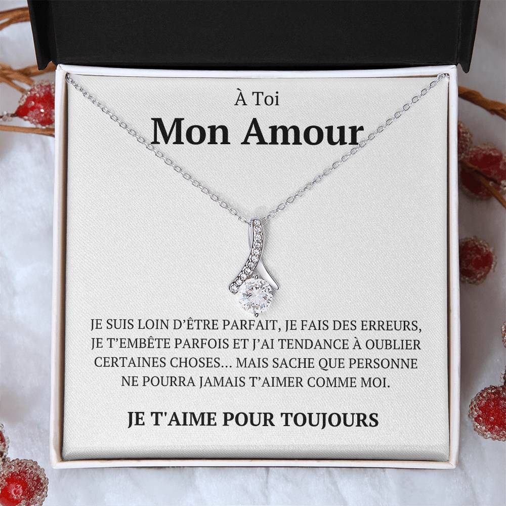 Collier avec un message d'amour "Je suis loin d'être parfait"